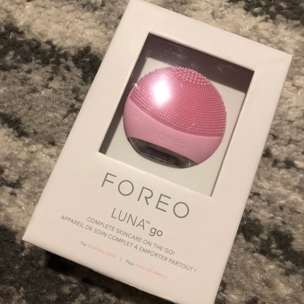 NIB NEW UNOPENED FOREO Luna Go